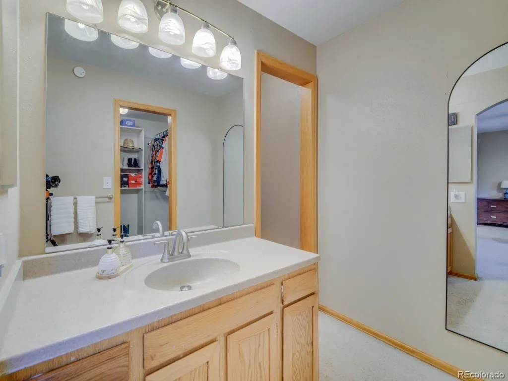 6566 S Ammons Court Littleton CO 80123 | MLS #REC6121199 07172026164527 1024 19