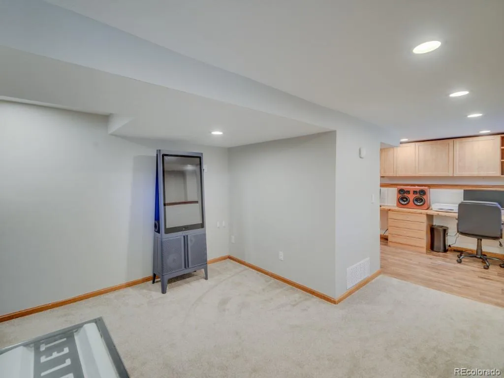 6566 S Ammons Court Littleton CO 80123 | MLS #REC6121199 07172026164527 1024 25