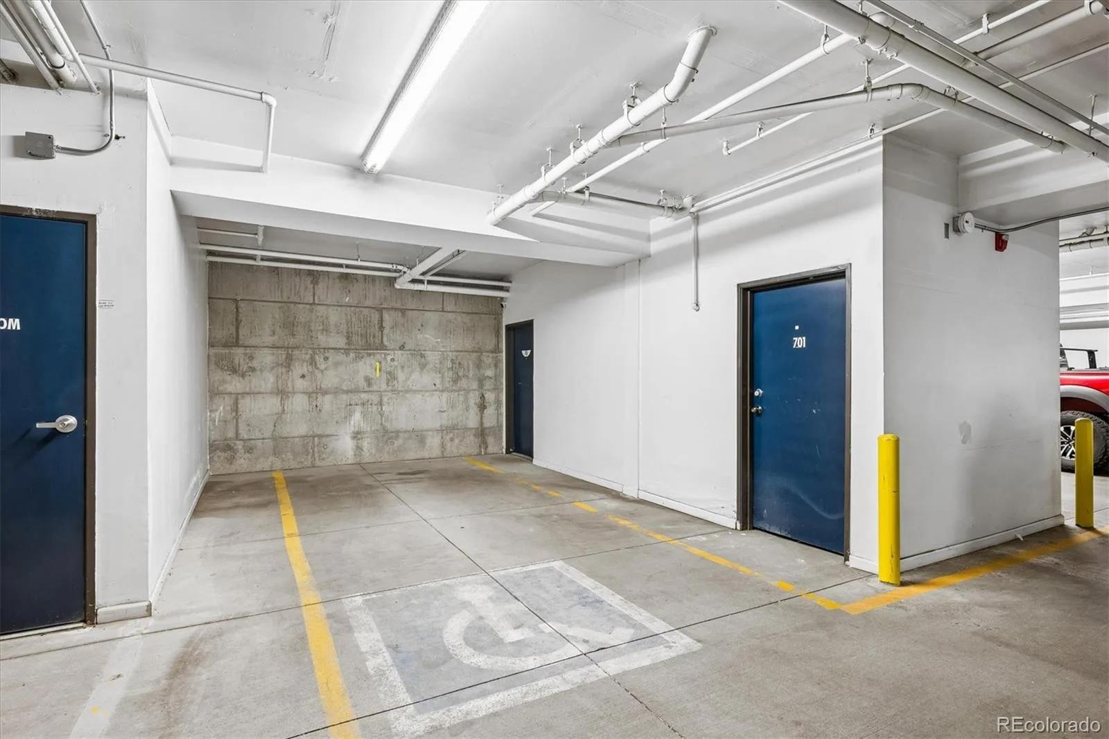 220 Roslyn Street #701 Denver CO 80230 | MLS #REC6126137 07242026201439 1600 18
