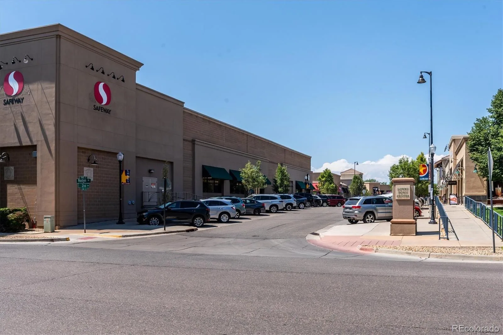 220 Roslyn Street #701 Denver CO 80230 | MLS #REC6126137 07242026201439 1600 19