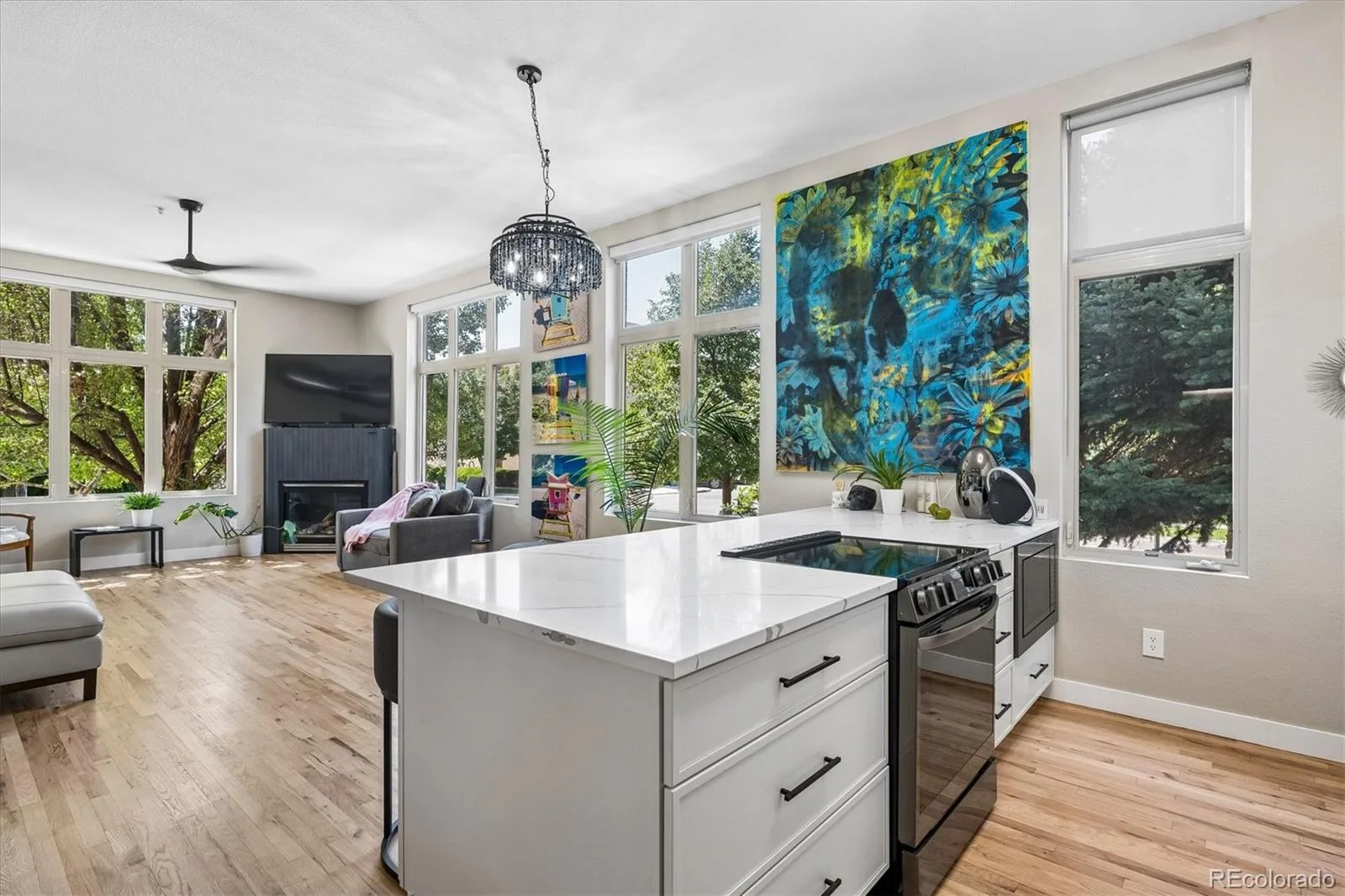 220 Roslyn Street #701 Denver CO 80230 | MLS #REC6126137 07242026201439 1600 2