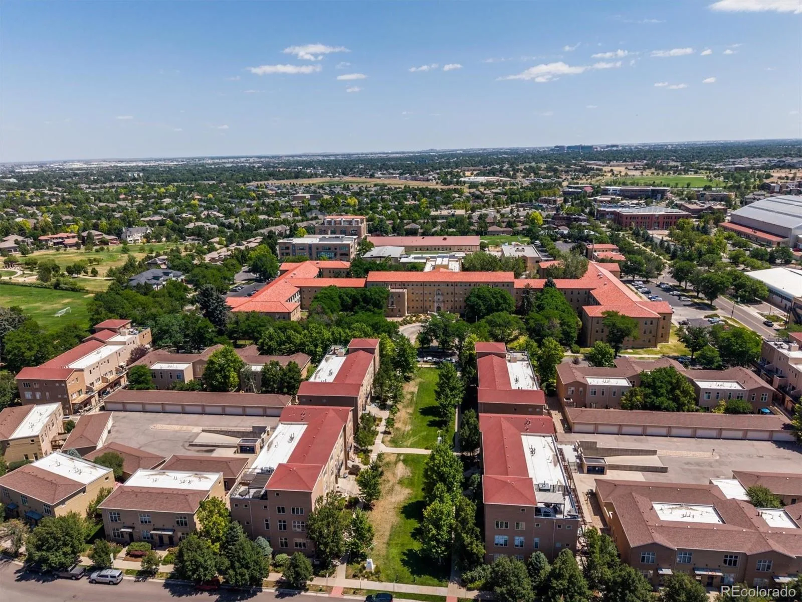220 Roslyn Street #701 Denver CO 80230 | MLS #REC6126137 07242026201439 1600 26