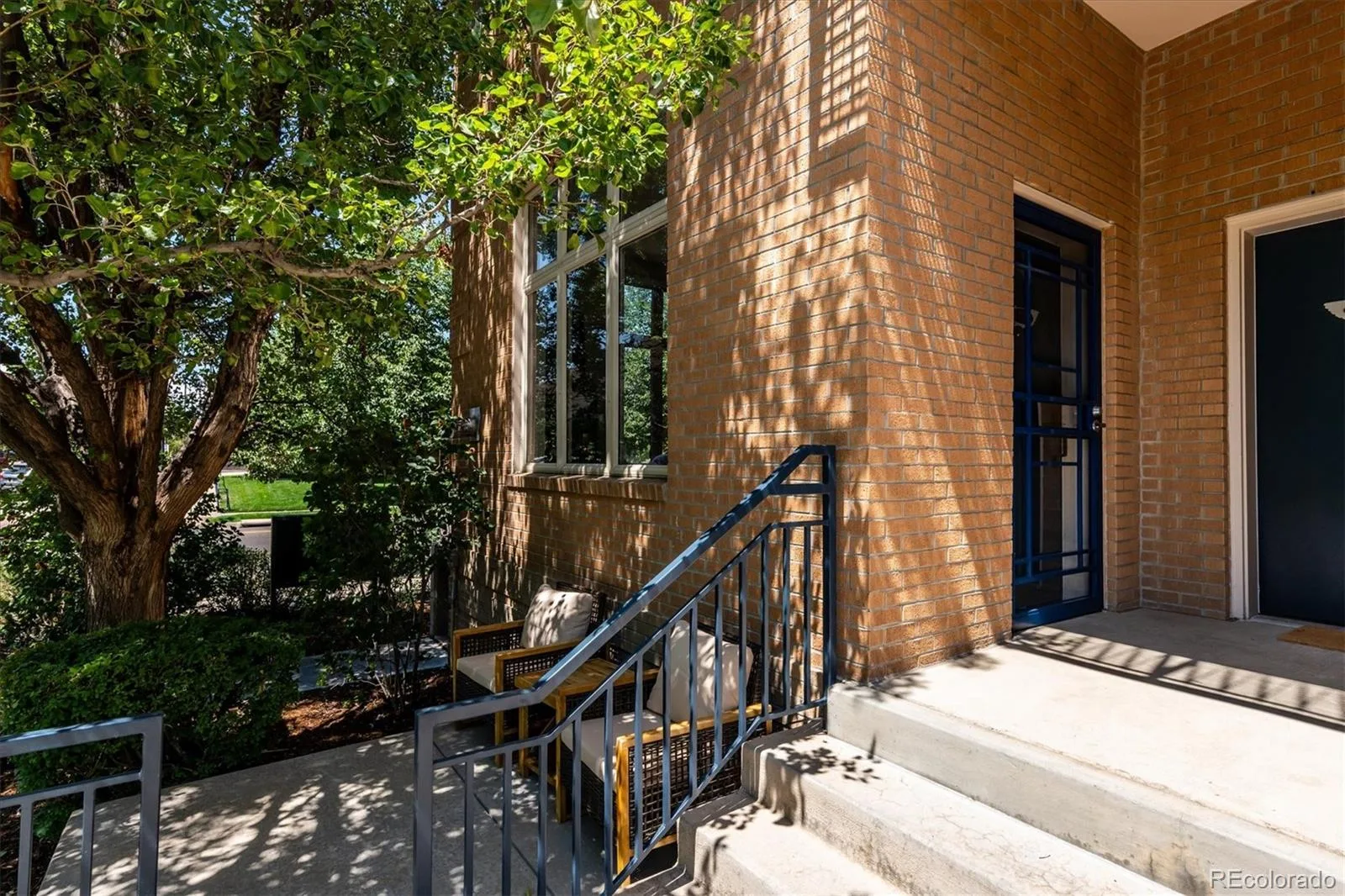 220 Roslyn Street #701 Denver CO 80230 | MLS #REC6126137 07242026201439 1600 3