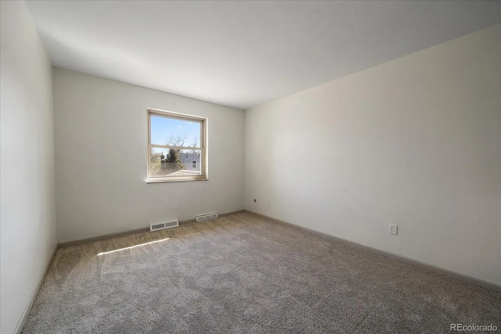 03272026043502 1600 25