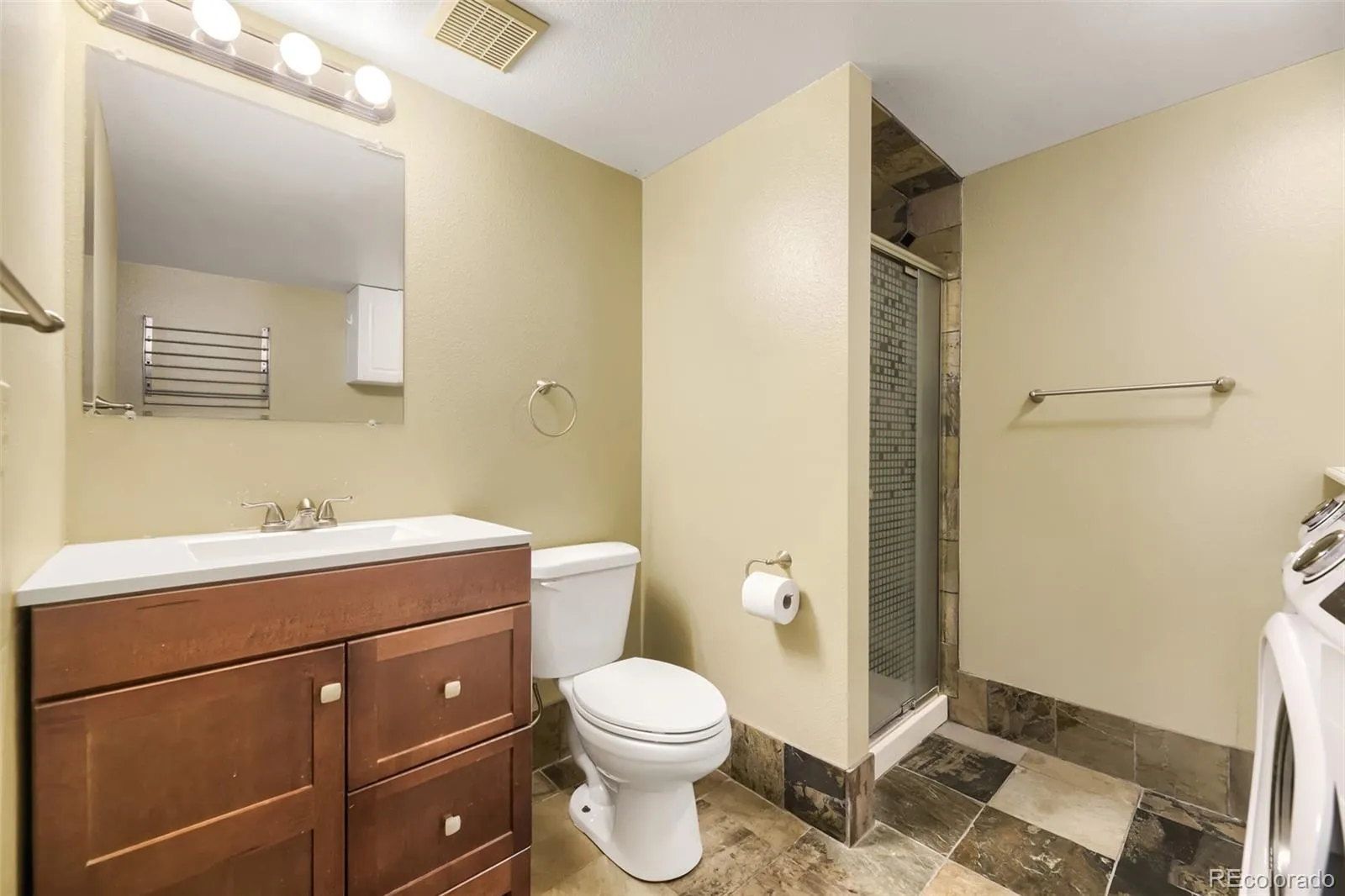 04092026023946 1600 24