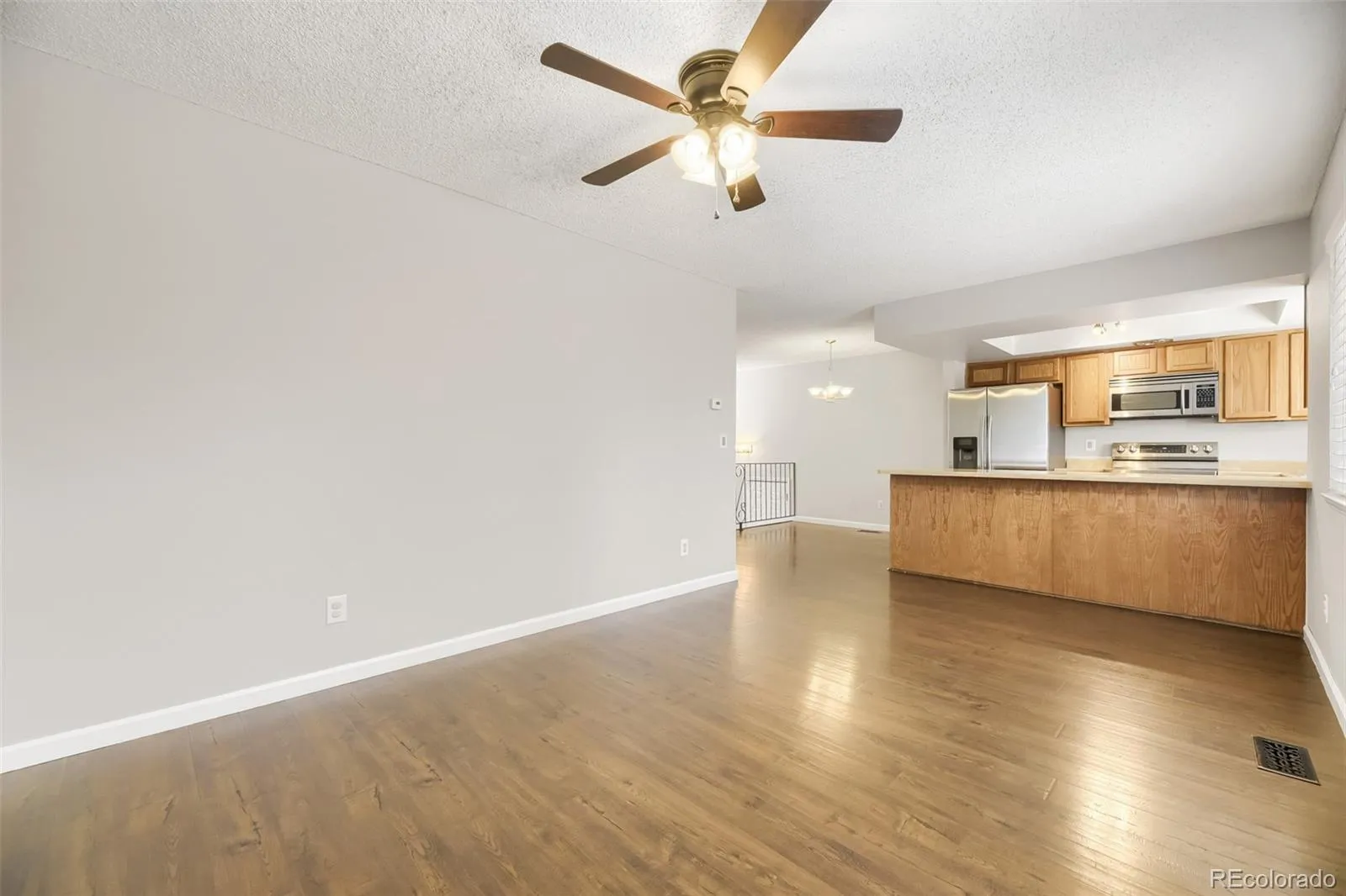 04092026023946 1600 8