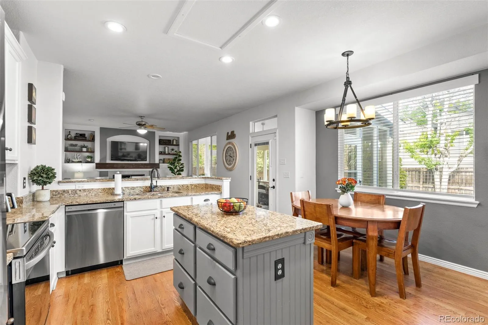 12544 Utica Street Broomfield CO 80020 MLS #REC6128944 05142026212119 1600 3