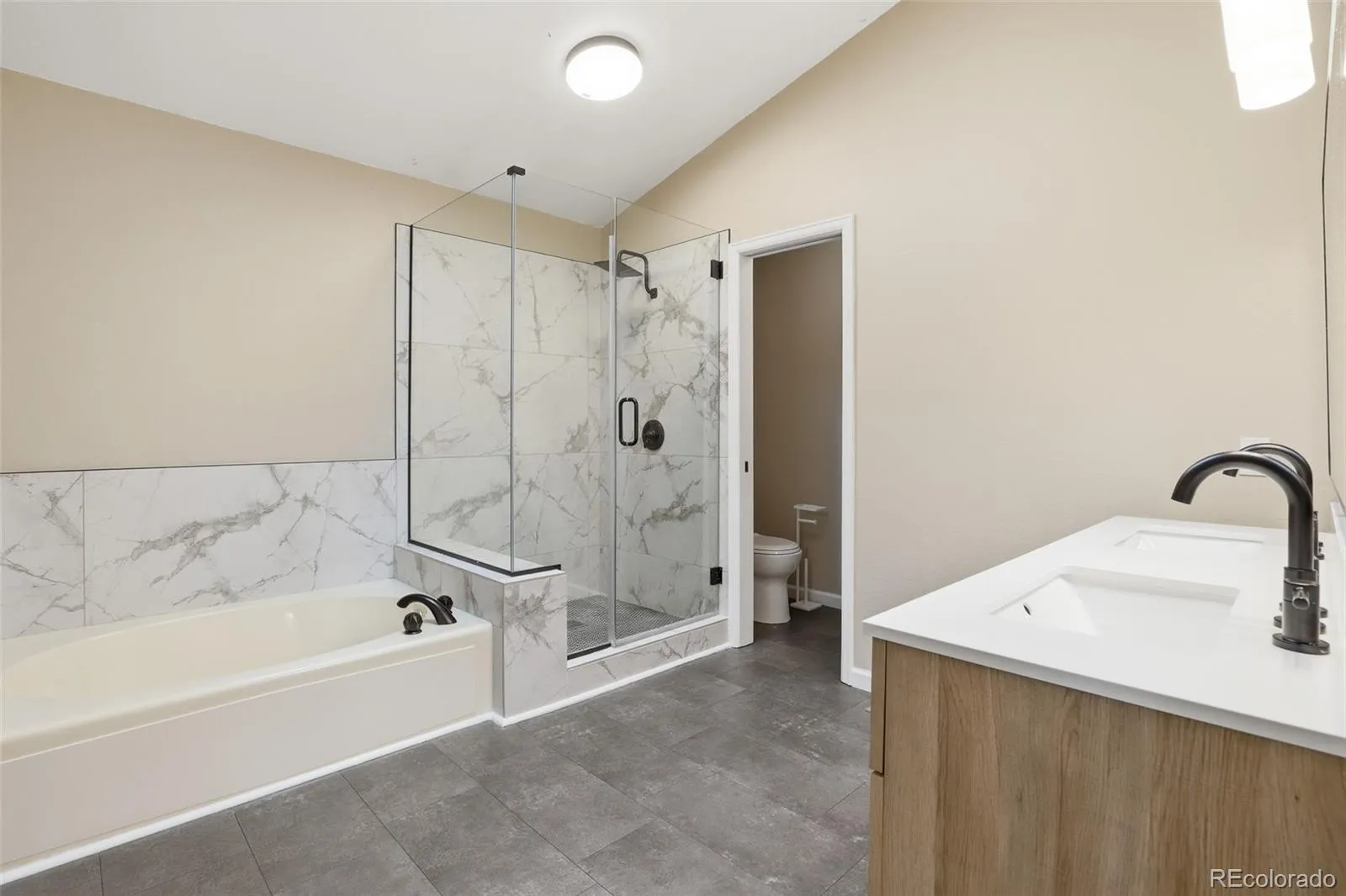 5716 S Lisbon Way Centennial CO 80015 MLS #REC6130714 05072026155009 1600 13