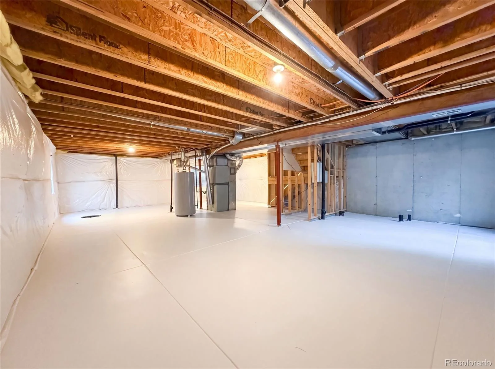 10562 Falcon Street Longmont CO 80504 | MLS #REC6132940 07202026151441 1600 34