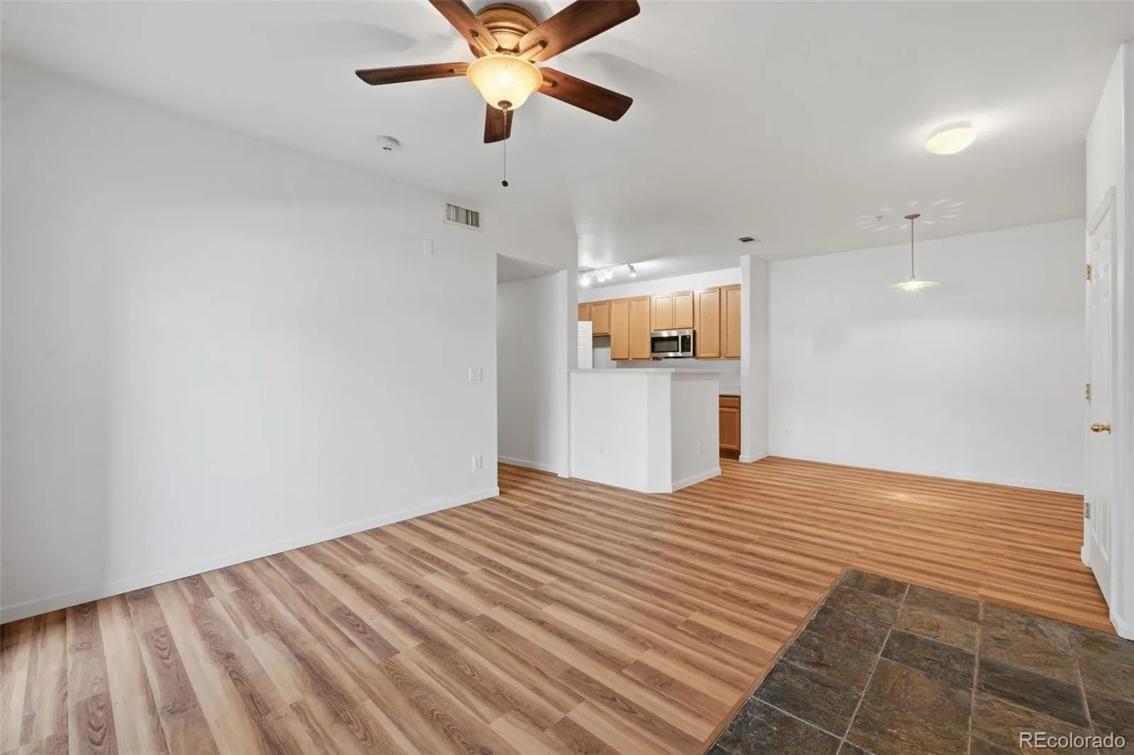 4451 S Ammons Street #108 #5 Littleton CO 80123 | MLS #REC6135501 07252026161445 1600 3