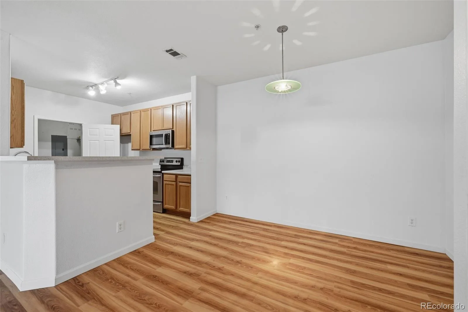 4451 S Ammons Street #108 #5 Littleton CO 80123 | MLS #REC6135501 07252026161445 1600 6