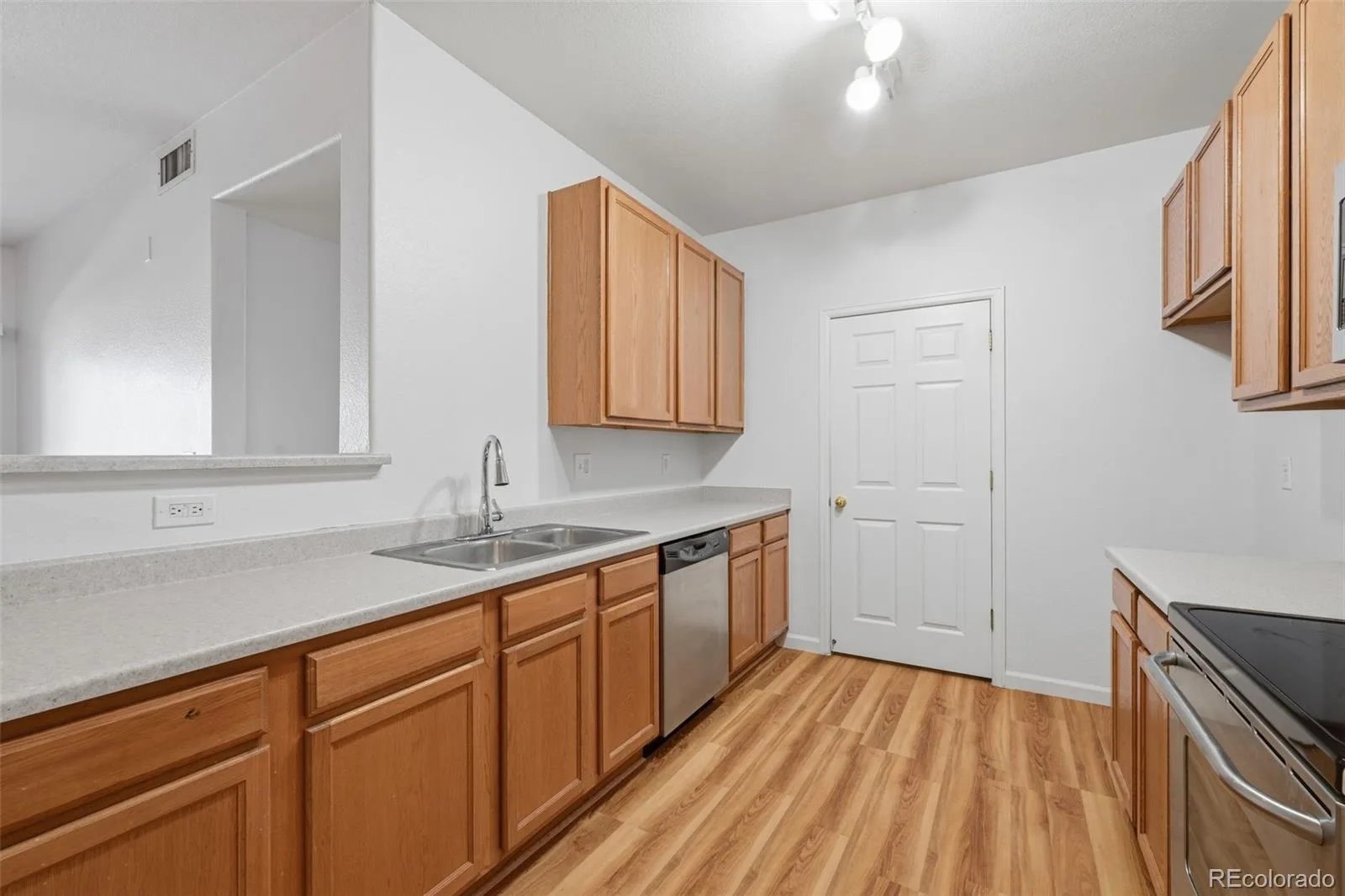4451 S Ammons Street #108 #5 Littleton CO 80123 | MLS #REC6135501 07252026161445 1600 8