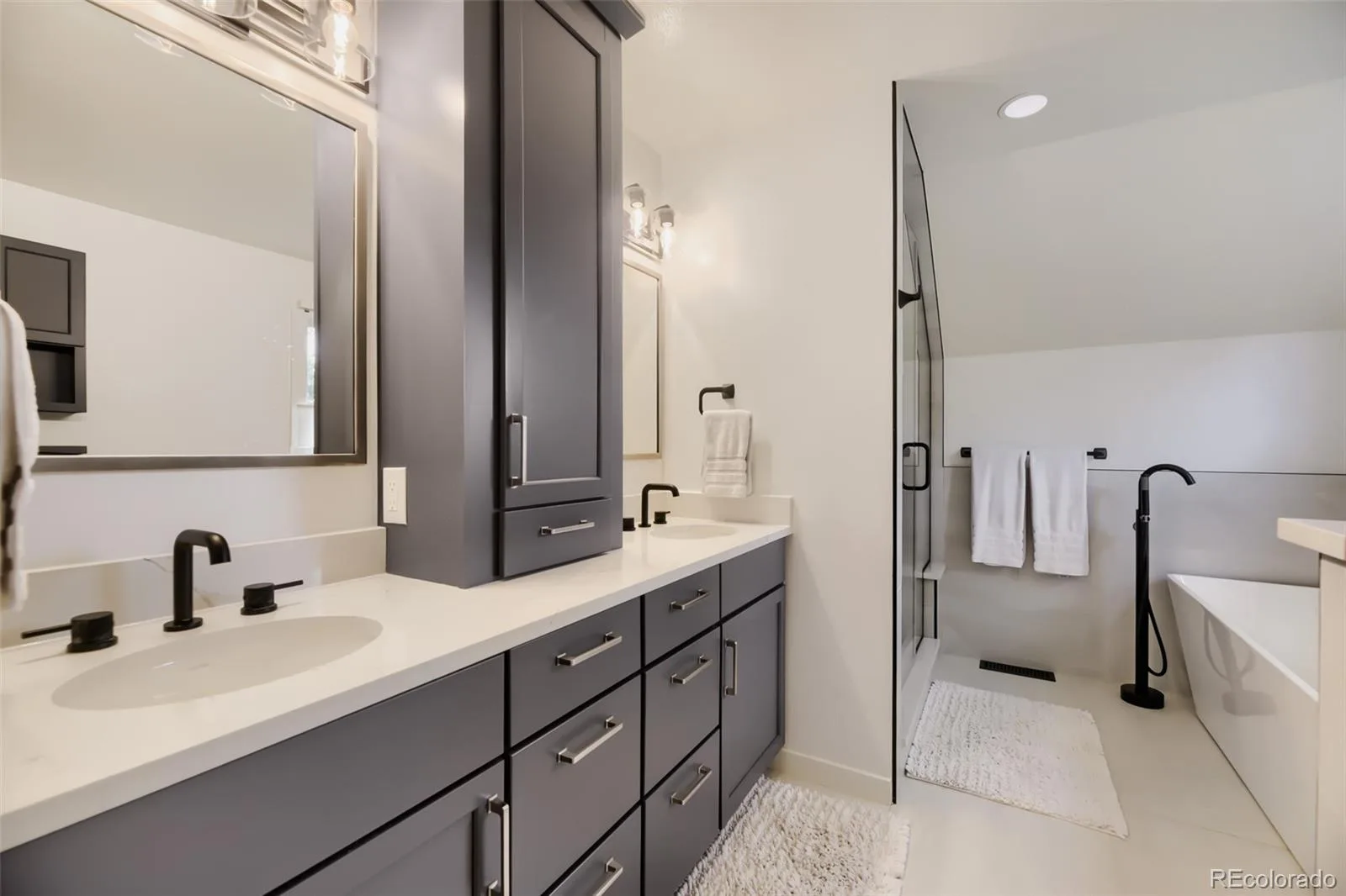 12469 E Harvard Drive Aurora CO 80014 | MLS #REC6136469 08052026132409 1600 23