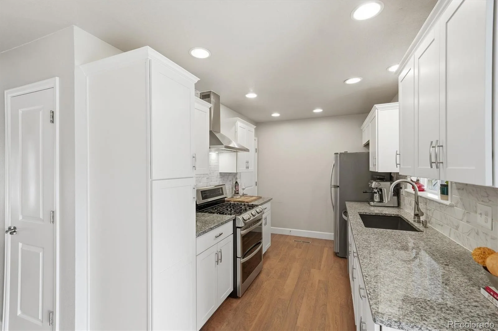 11854 W 65th Place Arvada CO 80004 MLS #REC6136836 06252026141305 1600 14