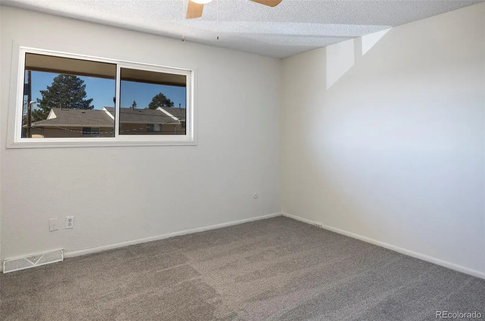 8746 Mariposa Street Thornton CO 80260 MLS #REC6138271 11202025000721 1600 15