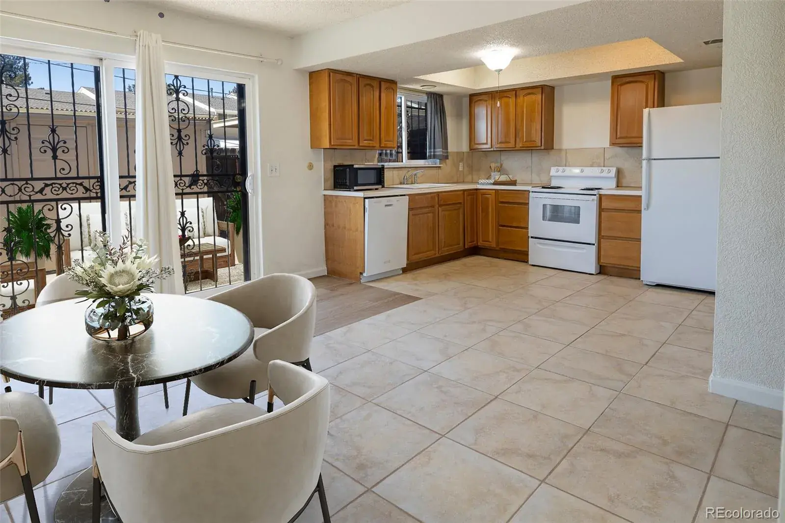 8746 Mariposa Street Thornton CO 80260 MLS #REC6138271 11202025000721 1600 6