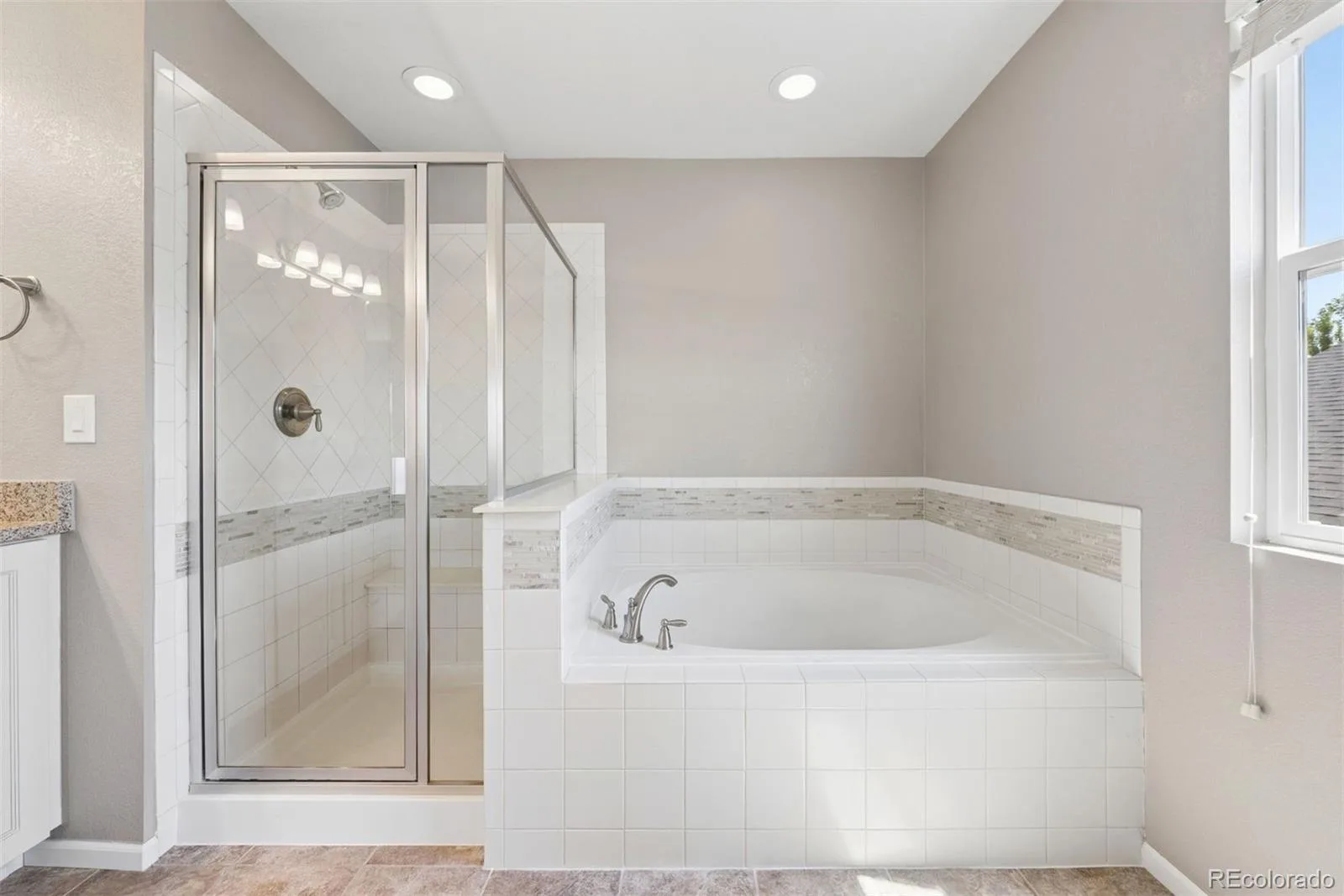 6405 S Harvest Street Aurora CO 80016 | MLS #REC6138908 08062026225524 1600 20