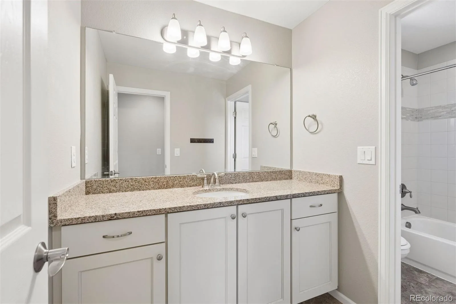 6405 S Harvest Street Aurora CO 80016 | MLS #REC6138908 08062026225524 1600 23