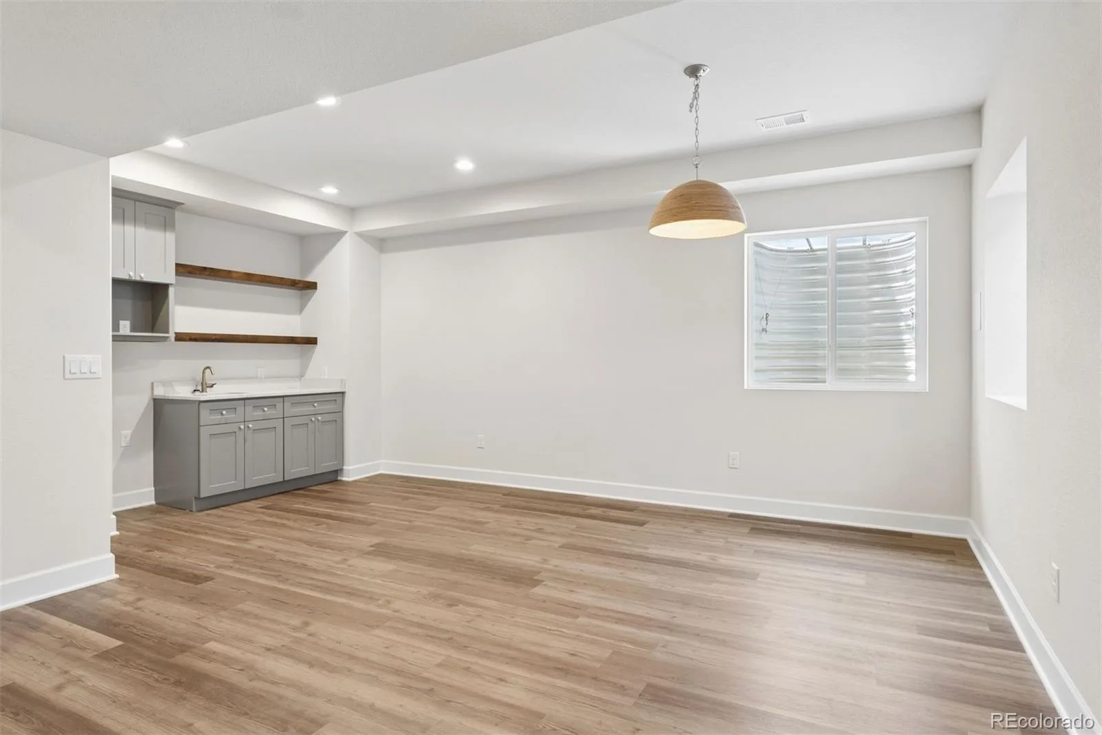 6405 S Harvest Street Aurora CO 80016 | MLS #REC6138908 08062026225524 1600 26