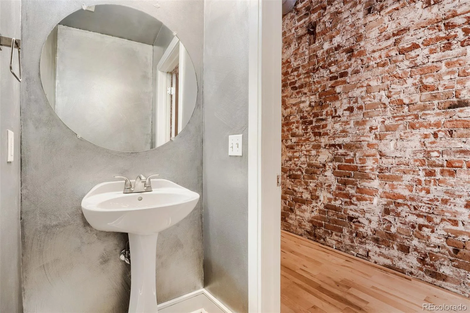 2441 N Broadway #101 Denver CO 80205 MLS #REC6139822 06092026161723 1600 13