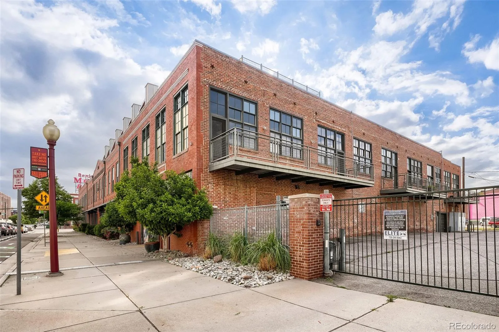 2441 N Broadway #101 Denver CO 80205 MLS #REC6139822 06092026161723 1600 15