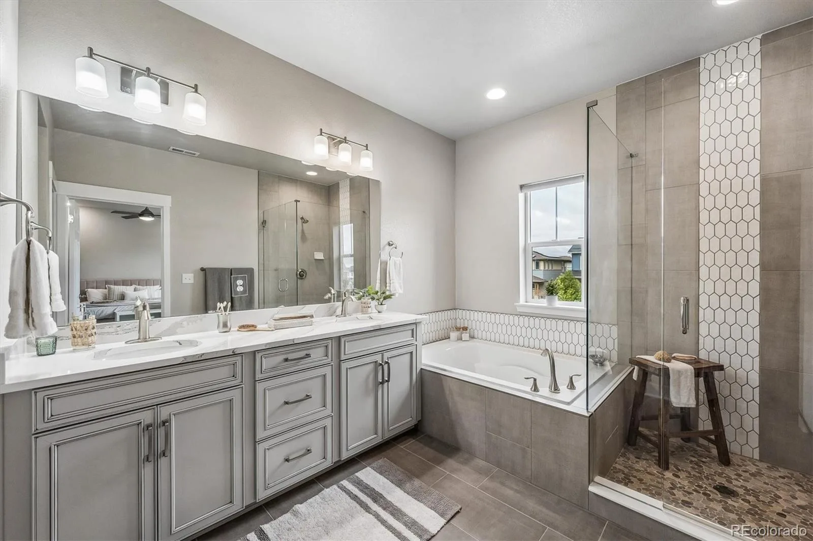 21492 E 60th Avenue Aurora CO 80019 | MLS #REC6141821 10162026225639 1600 24