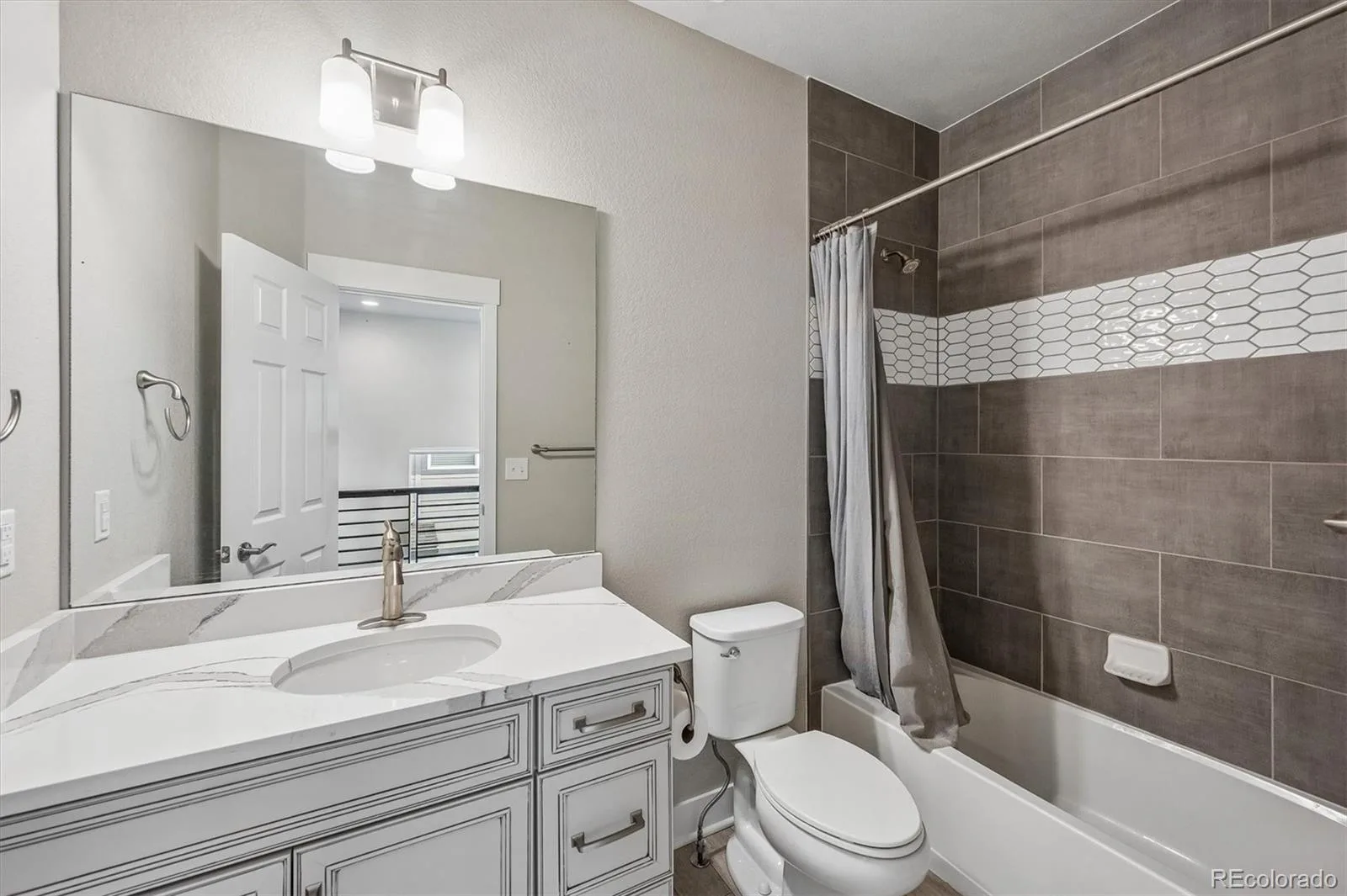 21492 E 60th Avenue Aurora CO 80019 | MLS #REC6141821 10162026225639 1600 28