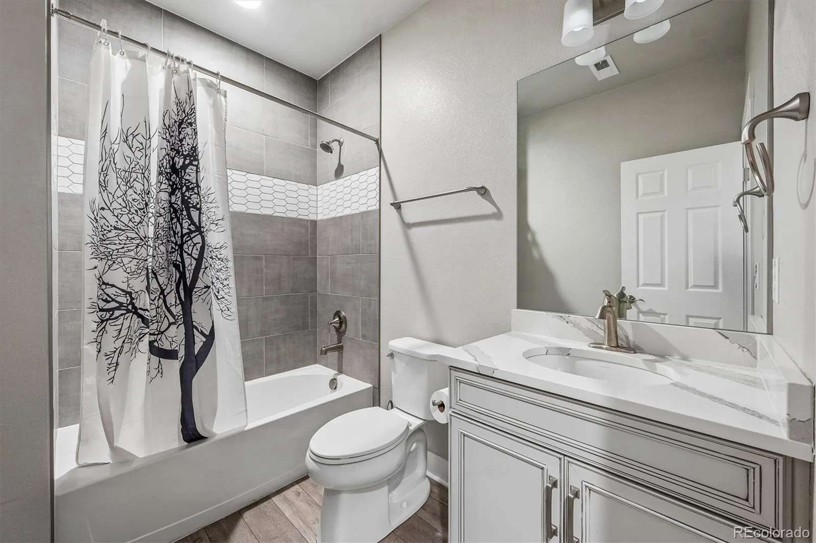 21492 E 60th Avenue Aurora CO 80019 | MLS #REC6141821 10162026225639 1600 38