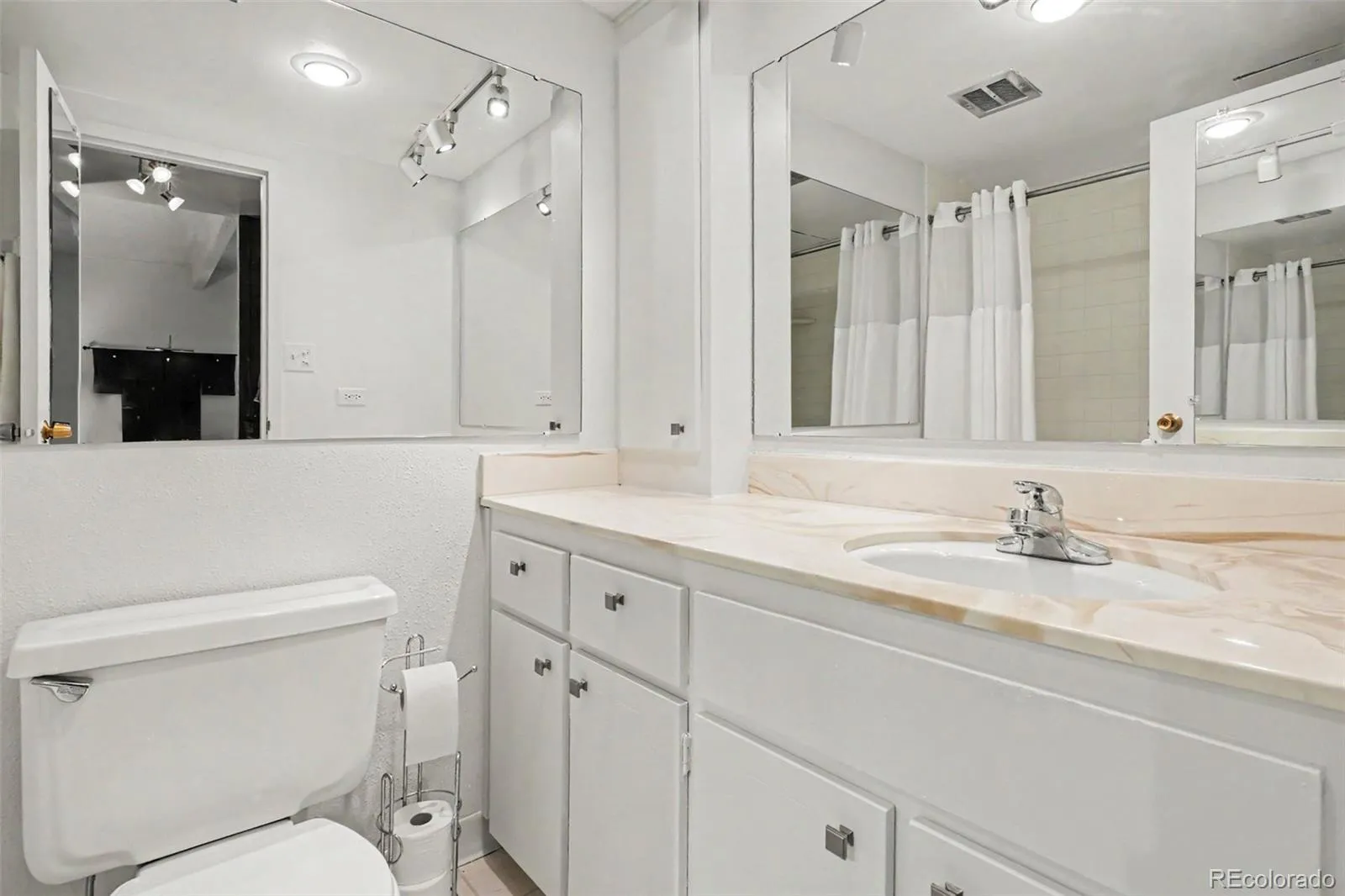 130 N Pearl Street #501 Denver CO 80203 MLS #REC6143552 05202026232601 1600 17