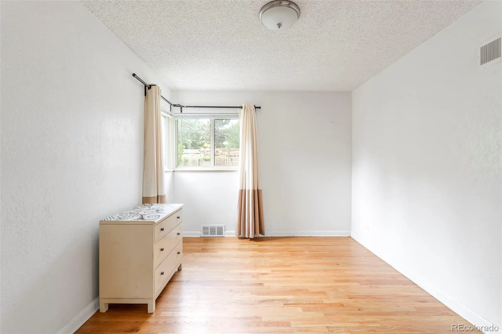 4546 Lowell Boulevard Denver CO 80211 MLS #REC6145314 05152026200232 1600 12