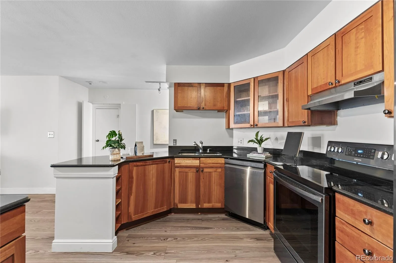 1625 Larimer Street #2104 Denver CO 80202 | MLS #REC6145899 08112026210106 1600 10