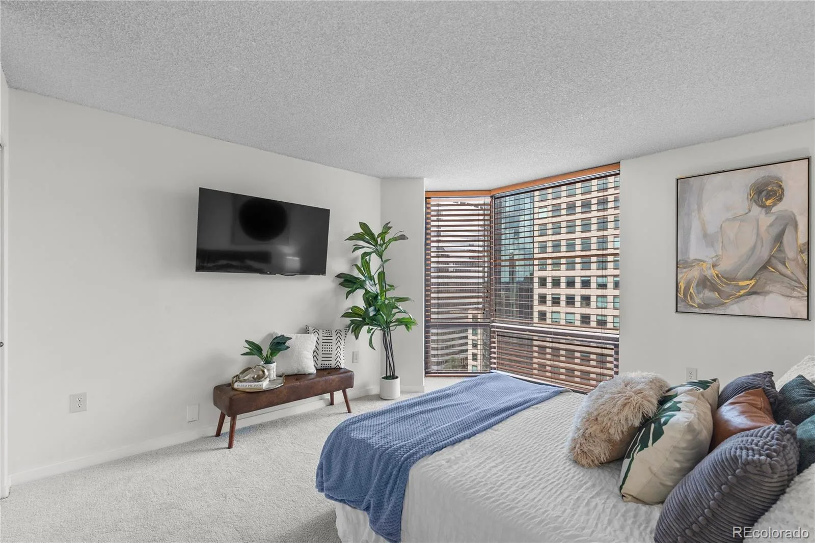 1625 Larimer Street #2104 Denver CO 80202 | MLS #REC6145899 08112026210106 1600 24
