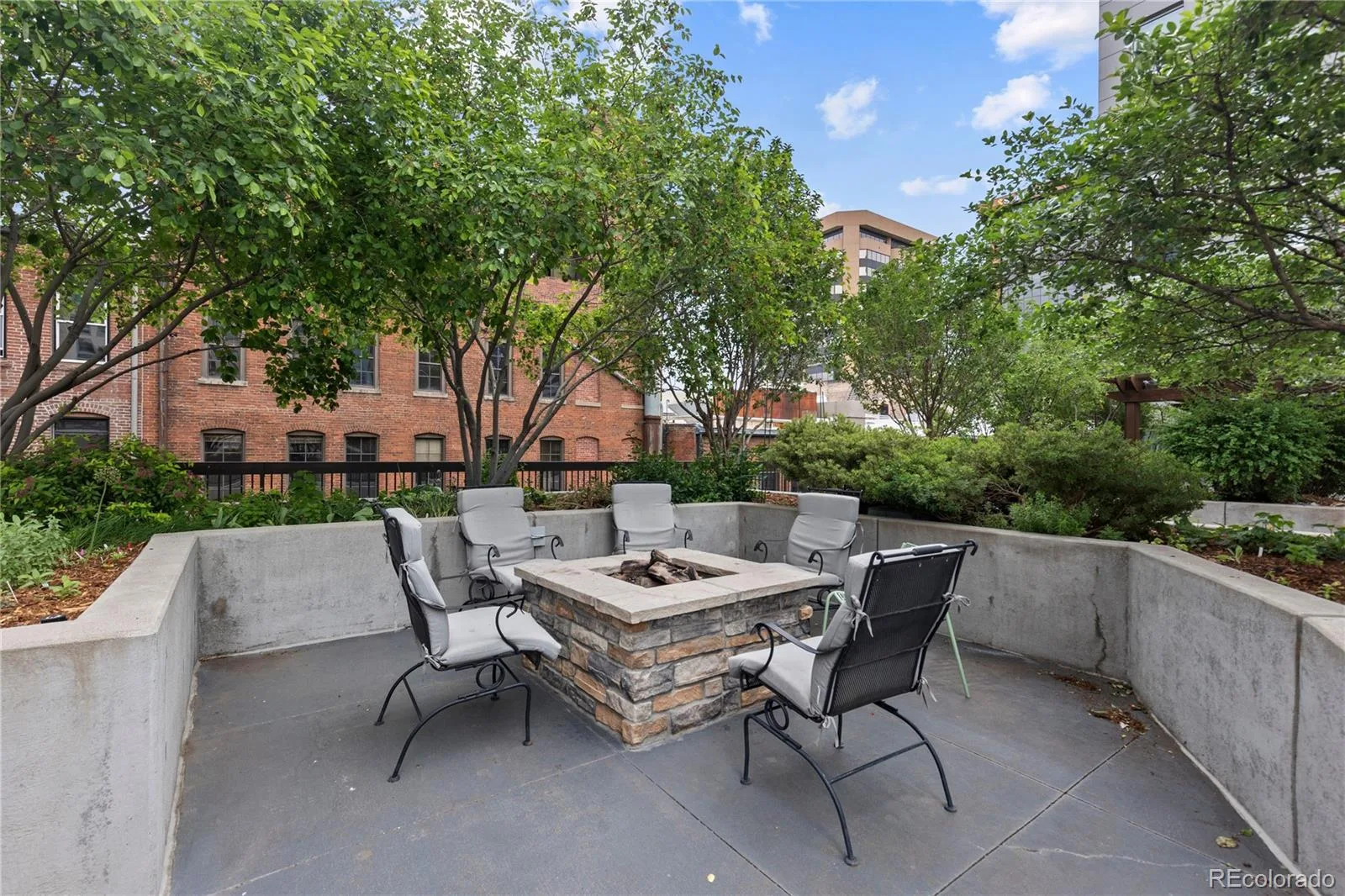 1625 Larimer Street #2104 Denver CO 80202 | MLS #REC6145899 08112026210106 1600 45