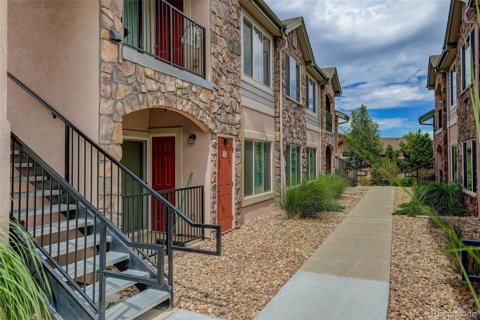 15165 E 16th Place #201 Aurora CO 80011 MLS #REC6150590 04052026182505 1600 23