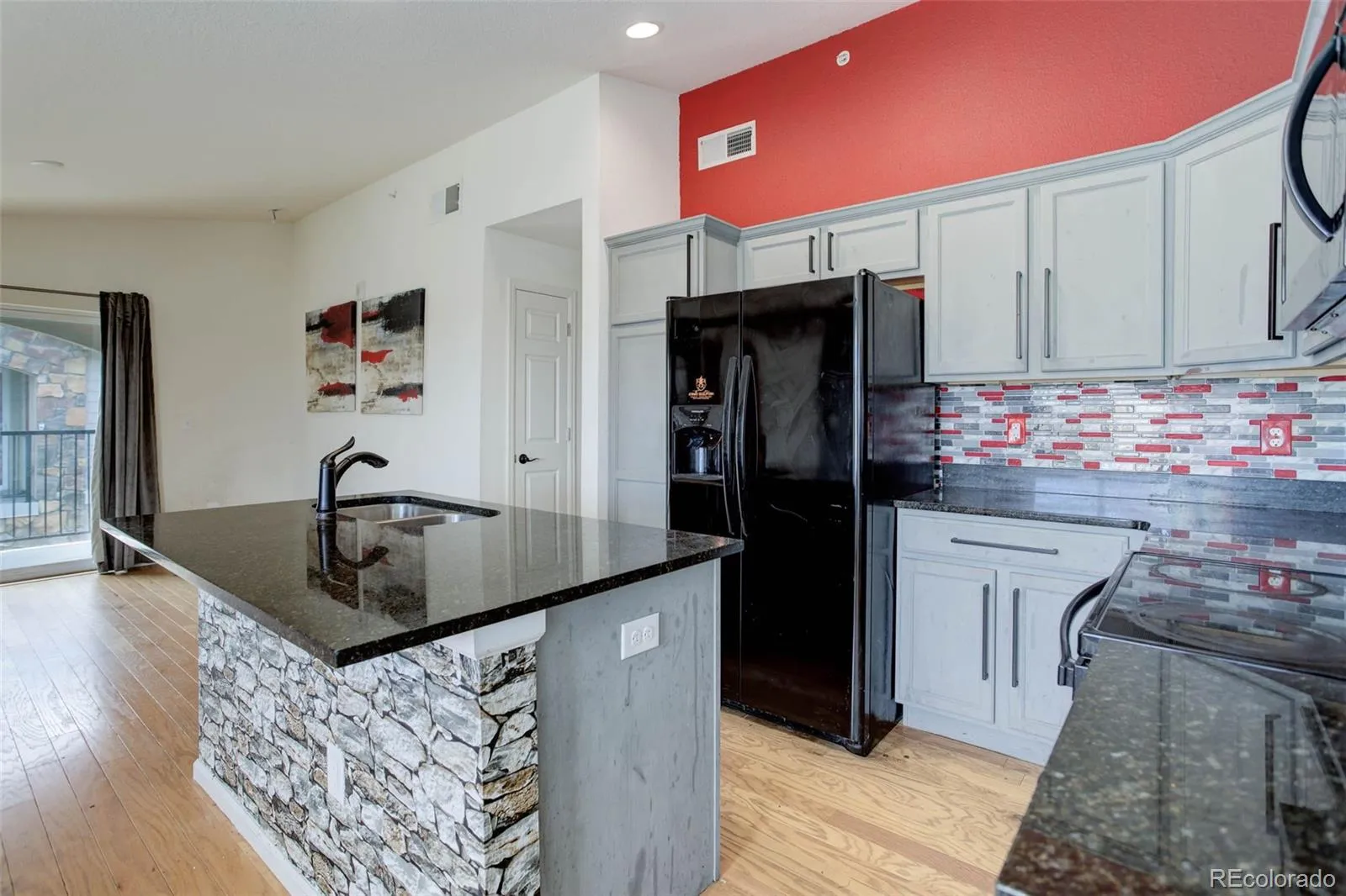 15165 E 16th Place #201 Aurora CO 80011 MLS #REC6150590 04052026182505 1600 4