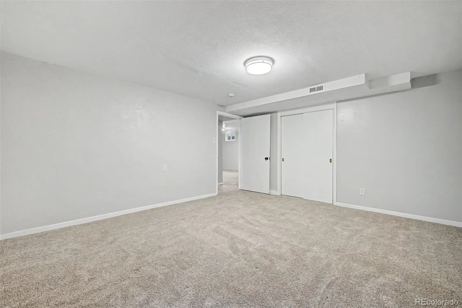 2960 S Corona Street Englewood CO 80113 | MLS #REC6150877 07172026154045 1600 27