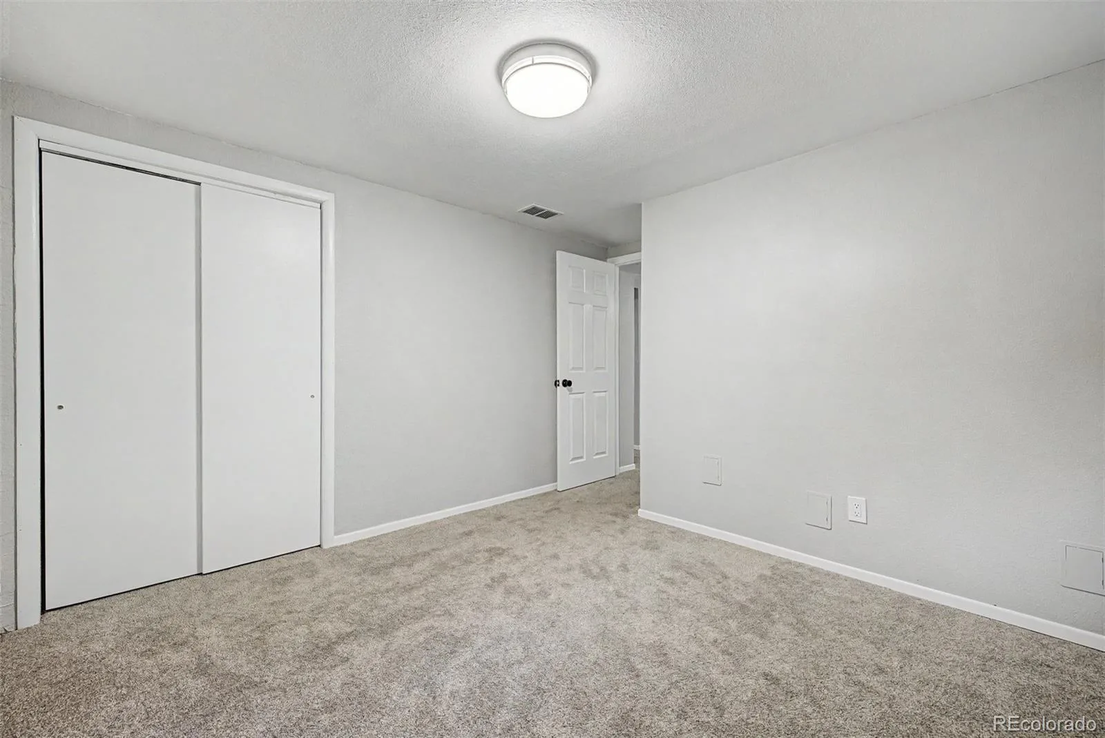 2960 S Corona Street Englewood CO 80113 | MLS #REC6150877 07172026154045 1600 30