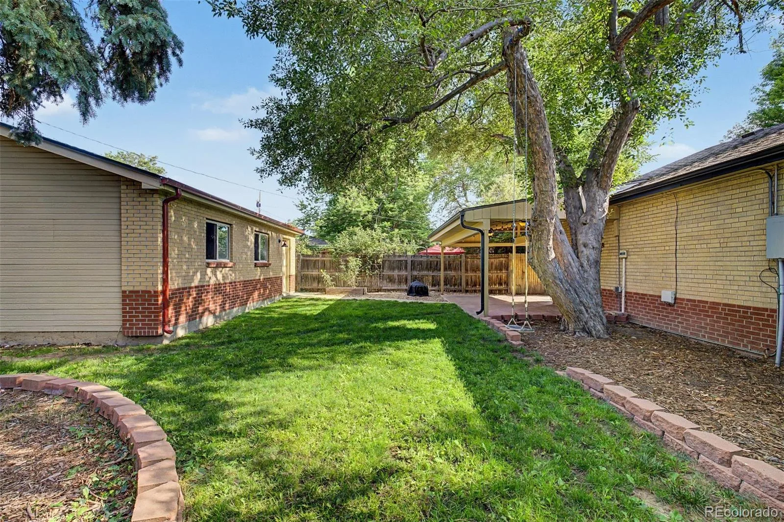 2960 S Corona Street Englewood CO 80113 | MLS #REC6150877 07172026154045 1600 38