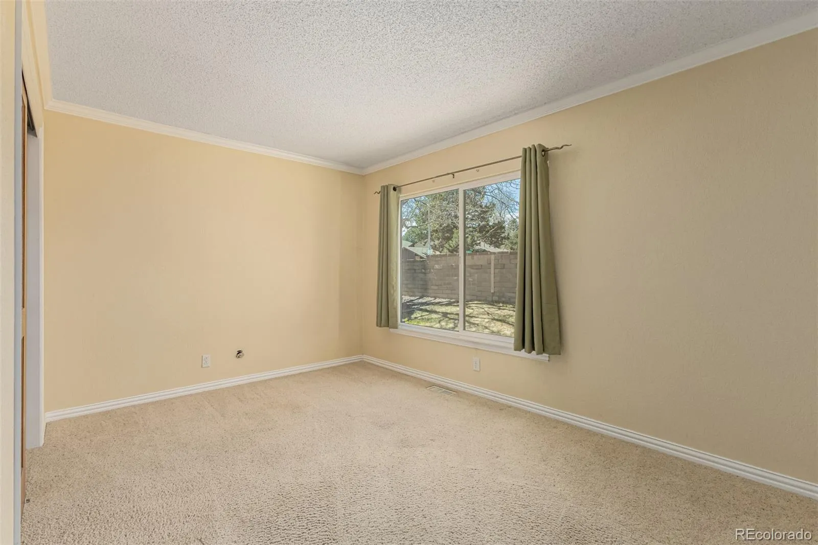 3571 S Kittredge Street #E Aurora CO 80013 MLS #REC6151038 04272026140834 1600 22
