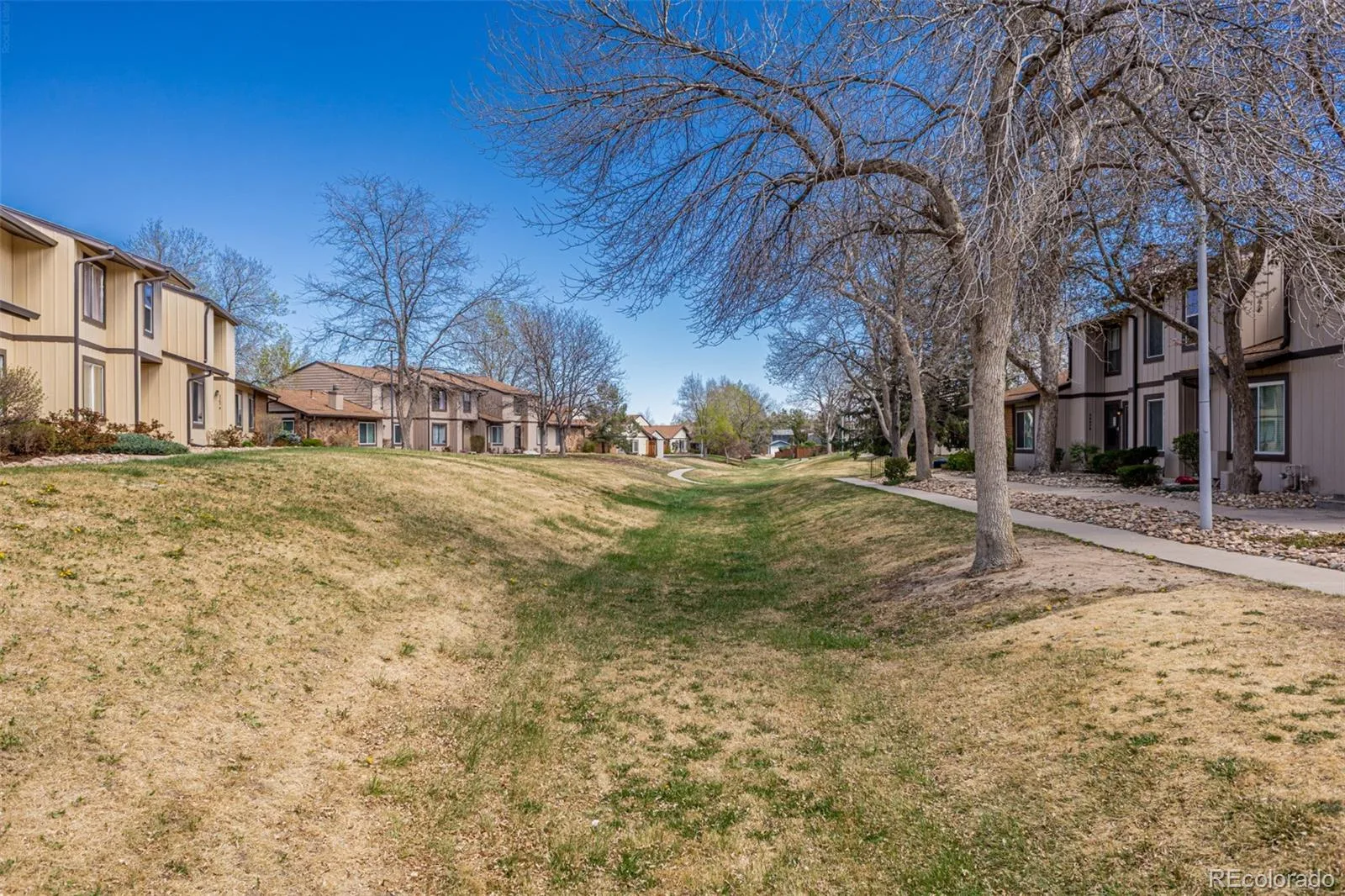 3571 S Kittredge Street #E Aurora CO 80013 | MLS #REC6151038 07092026134637 1600 32