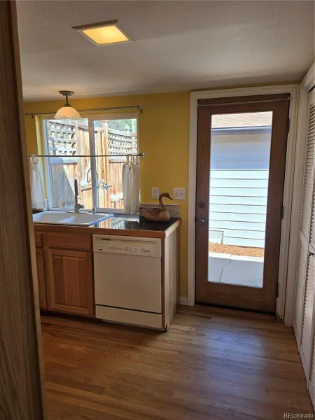 3571 S Kittredge Street #E Aurora CO 80013 | MLS #REC6151038 07092026134637 800 10