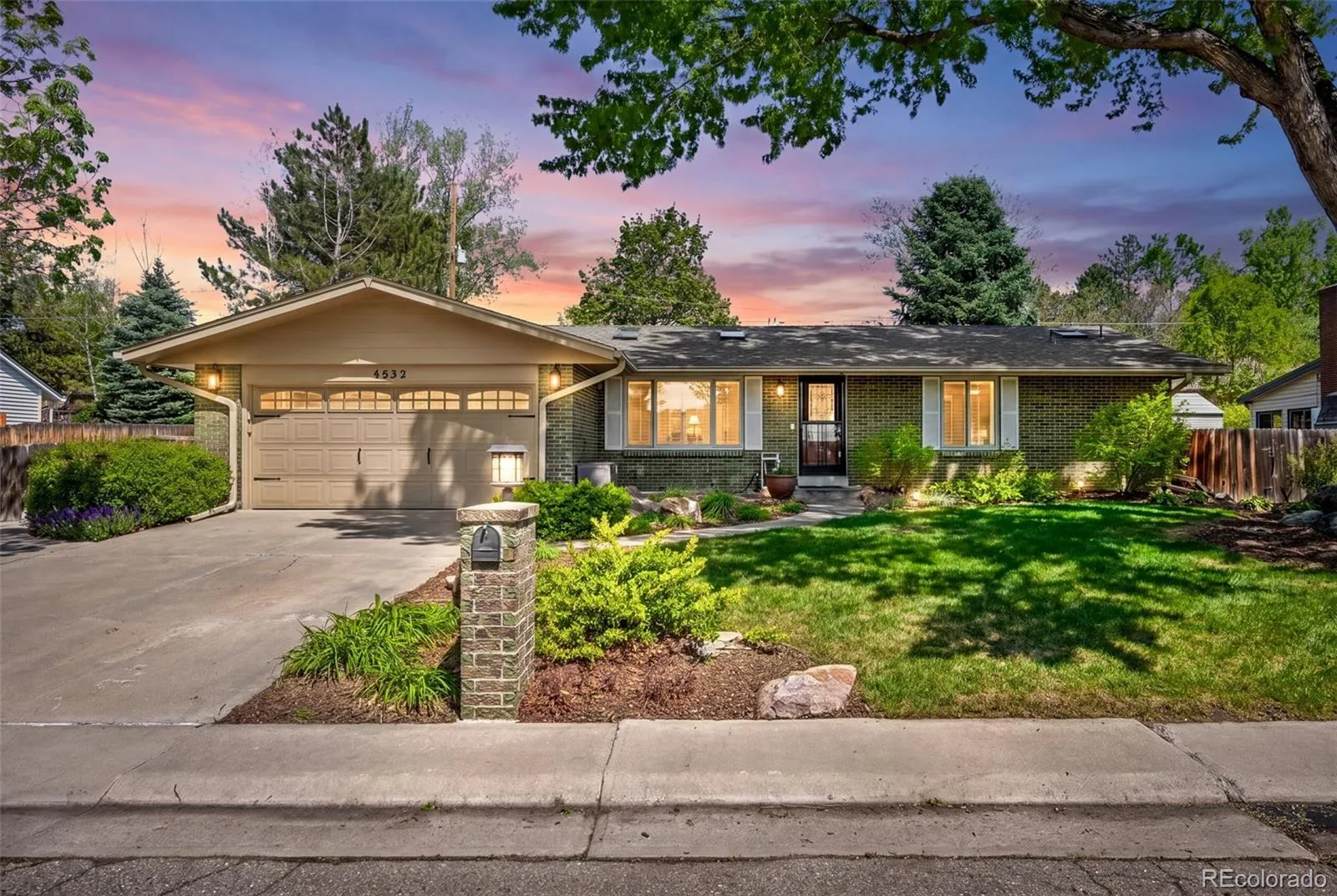 6832 Garland Street Arvada CO 80004 MLS #REC6151587 05132026210141 1600 26