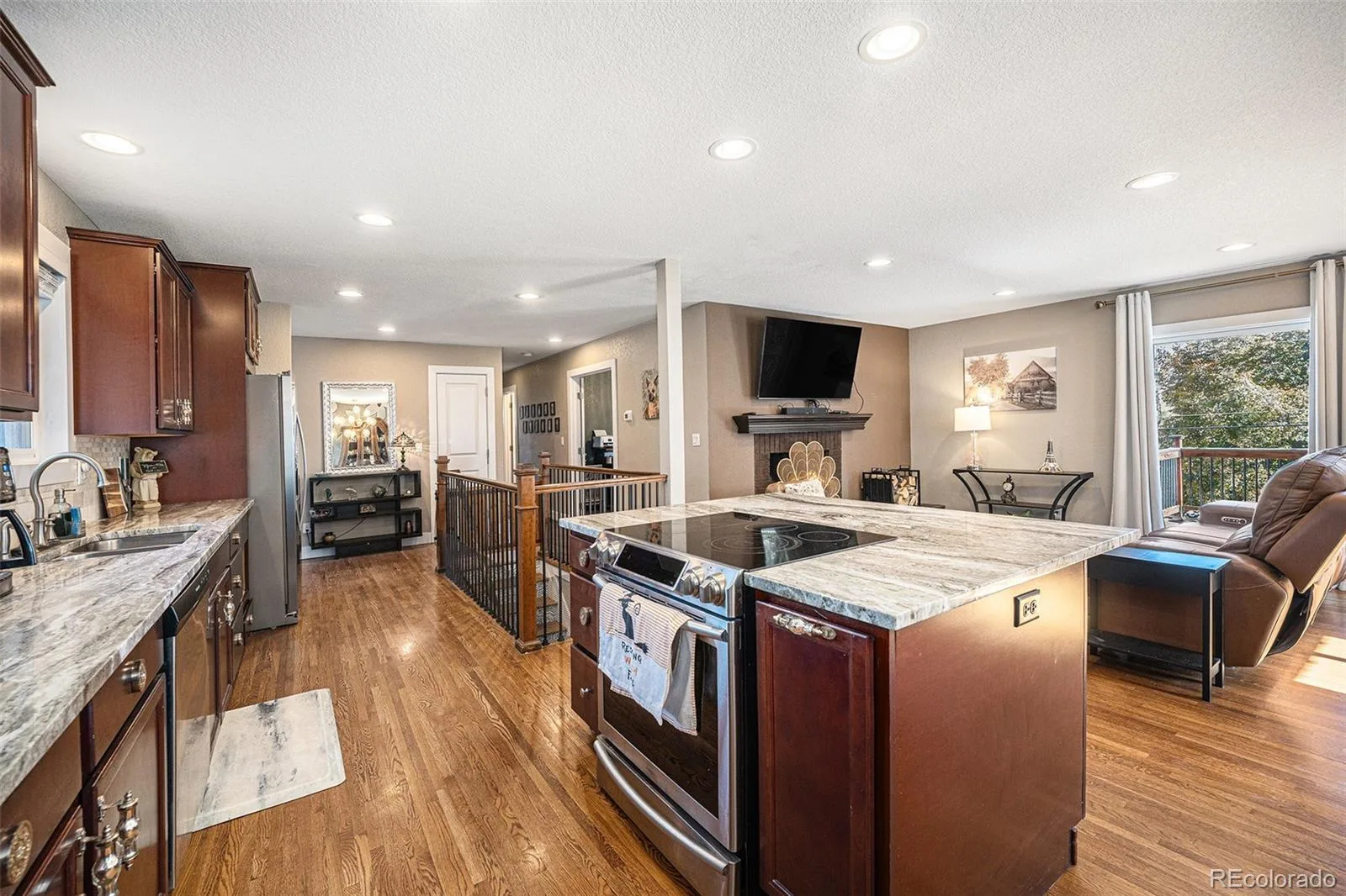 6110 S Southwood Drive Centennial CO 80121 | MLS #REC6152322 08112026215849 1600 10