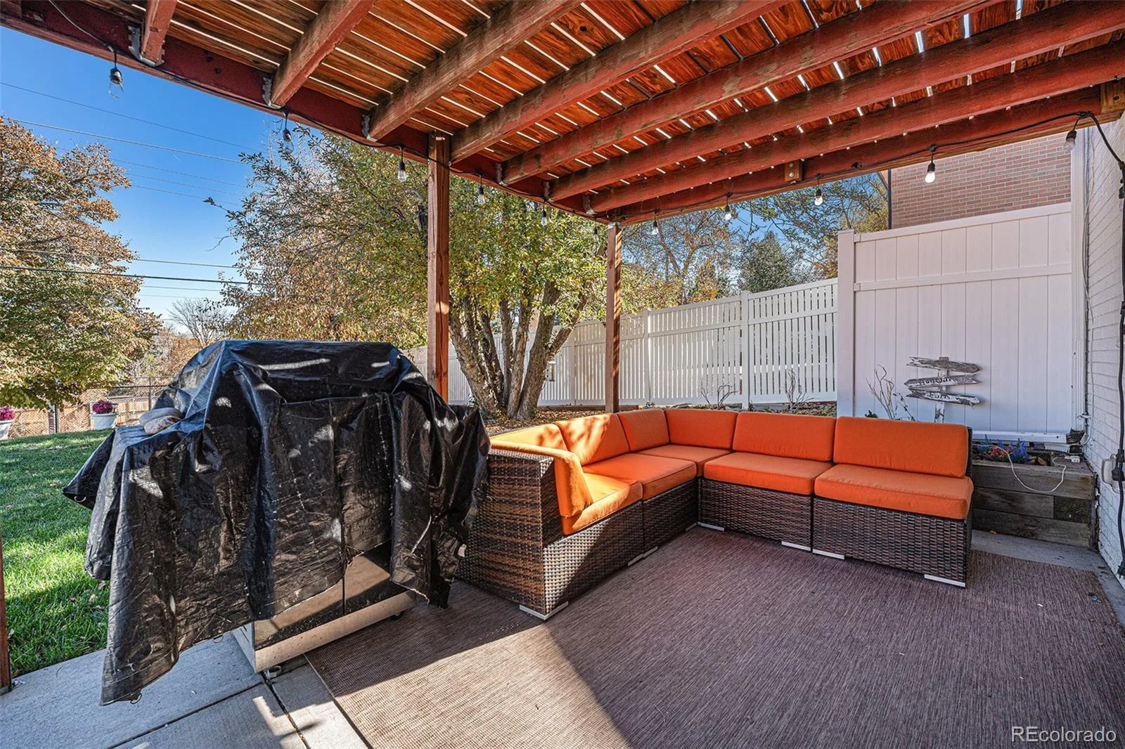 6110 S Southwood Drive Centennial CO 80121 | MLS #REC6152322 08112026215849 1600 25
