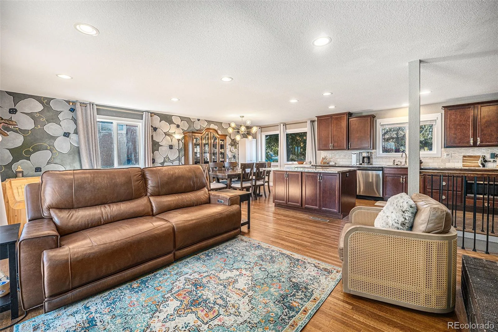 6110 S Southwood Drive Centennial CO 80121 | MLS #REC6152322 08112026215849 1600 6