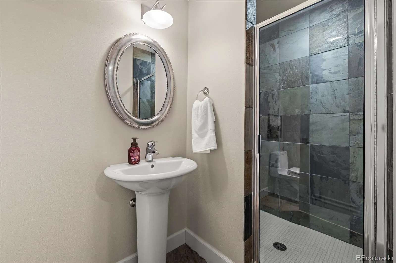 04172026205953 1600 40