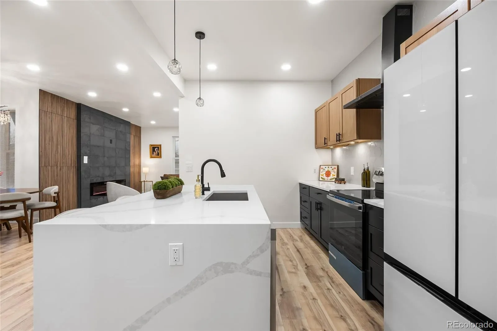 03282026031113 1600 13