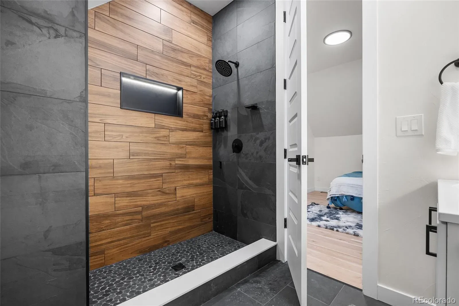 03282026031113 1600 24