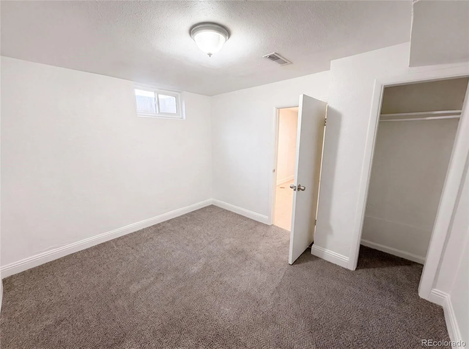 3570 Newport Street Denver CO 80207 MLS #REC6155596 07072026165307 1600 14