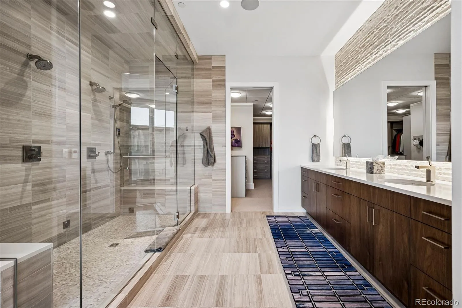 250 Columbine Street #703 Denver CO 80206 | MLS #REC6155990 05282026020104 1600 18